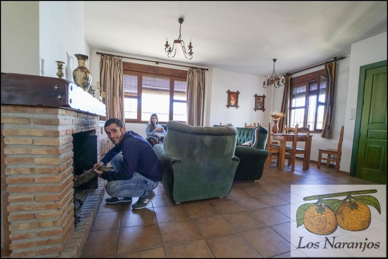 Hostal Y Apartamento Rural Los Naranjos Melegis Εξωτερικό φωτογραφία