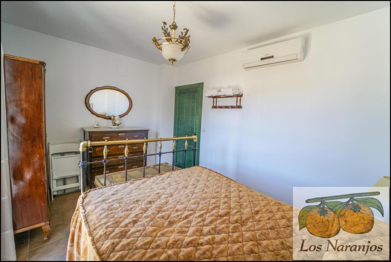 Hostal Y Apartamento Rural Los Naranjos Melegis Εξωτερικό φωτογραφία