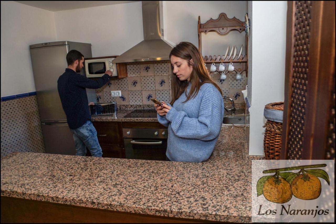 Hostal Y Apartamento Rural Los Naranjos Melegis Εξωτερικό φωτογραφία