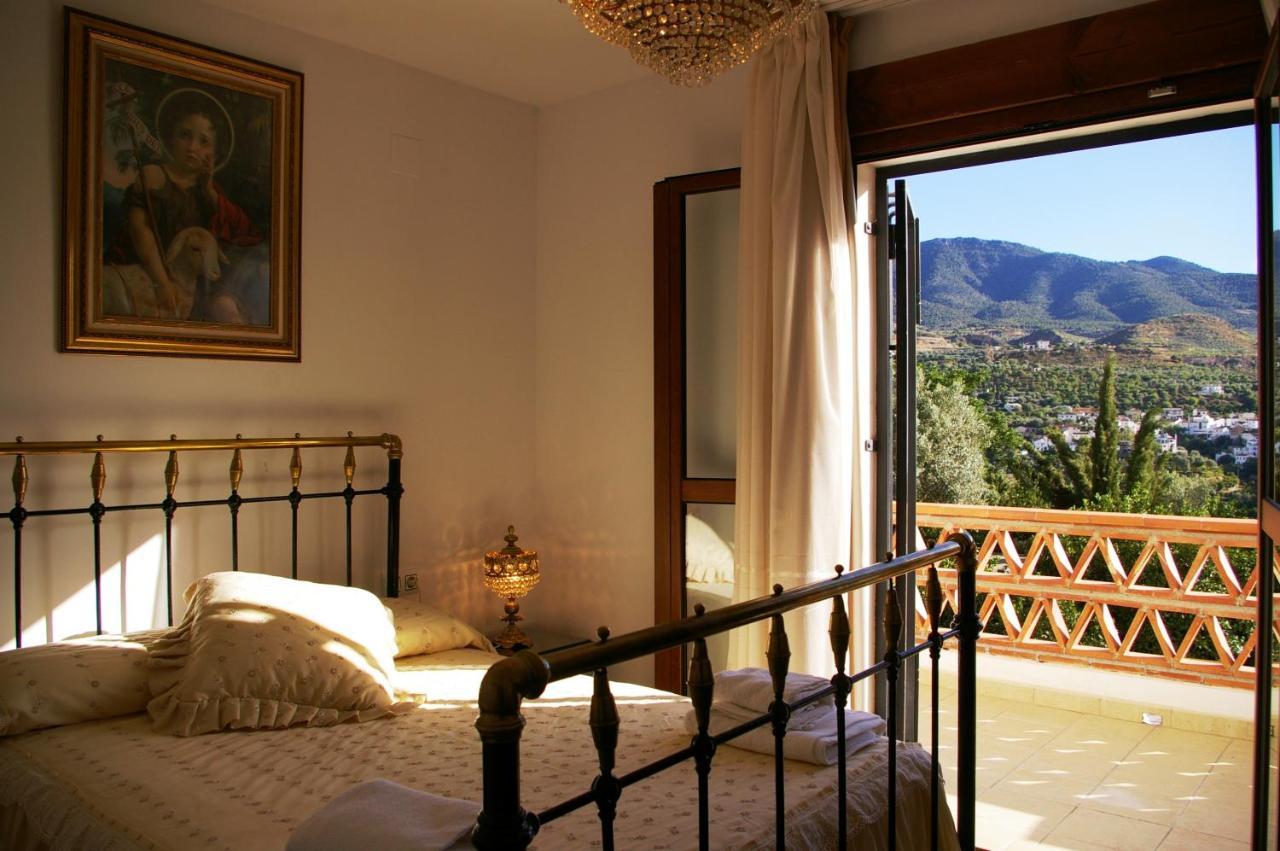 Hostal Y Apartamento Rural Los Naranjos Melegis Εξωτερικό φωτογραφία